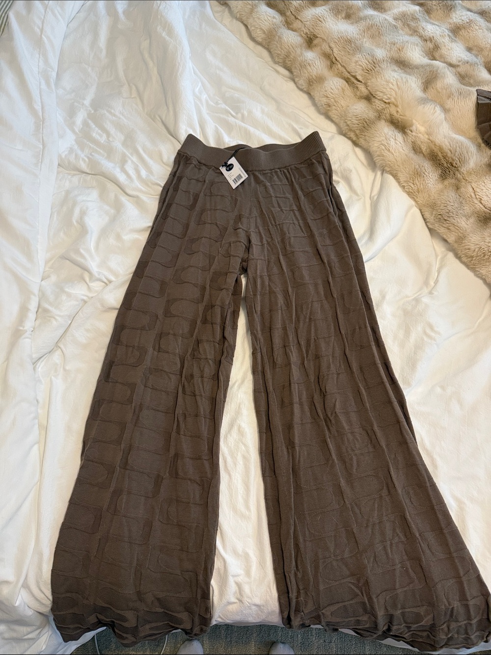 Women's Tan Lounge Set - Picture 6 of 7